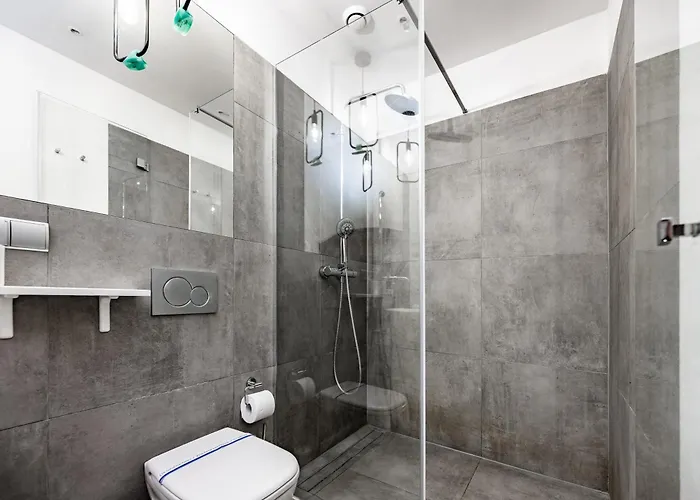 Rentplanet - Kopernika Apartamento